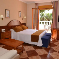 Отель Hostal Cabo Roche комната для гостей фото 3