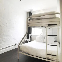 HighRoad Hostel DC Стандартный номер с двуспальной кроватью (общая ванная комната) фото 7