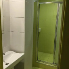 Хостел Crocus Кровать в мужском общем номере с двухъярусной кроватью фото 11