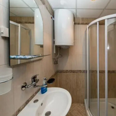 Отель April Studios in Sandanski Сандански ванная фото 2