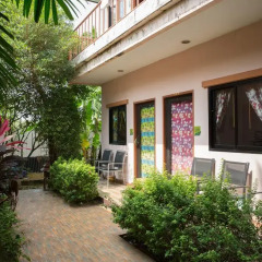Отель Ploy Khumthong Boutique Resort 4* Стандартный номер фото 5
