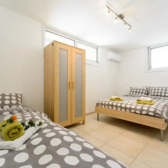 Апартаменты FeelHome Apartments - Eduard Bernstein Street комната для гостей фото 4