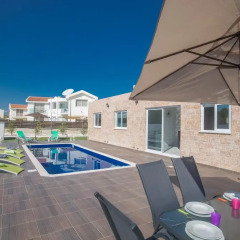 Отель Golden Dream Villa Кипр, Протарас - отзывы, цены и фото номеров - забронировать отель Golden Dream Villa онлайн бассейн фото 3