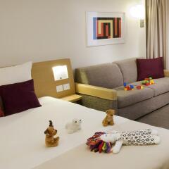 Отель Novotel Zurich Airport Messe 4* Улучшенный номер с различными типами кроватей фото 2