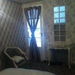 Отель Magnifique Appartement dans Hôtel Particulier Monument Historique Париж удобства в номере