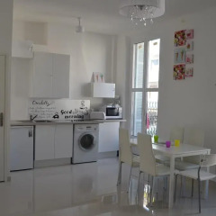 Отель Vidal One Bedroom Канны в номере фото 2