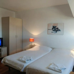 Апартаменты Gondola Apartments & Suites комната для гостей фото 5