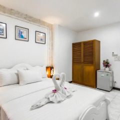 Отель Karon Sunshine Guesthouse & Bar 3* Стандартный номер с различными типами кроватей фото 17