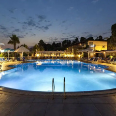 Отель Golden Age Bodrum - All Inclusive бассейн