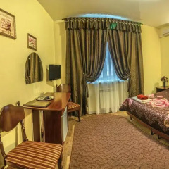 Гостиница Корона 3* Стандартный номер с двуспальной кроватью фото 3