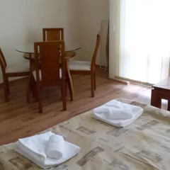 Апартаменты Cedar Lodge 3/4 Self-Catering Apartments Банско удобства в номере