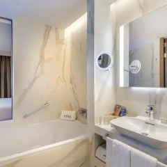 Отель Barceló Emperatriz 5* Номер категории Премиум с различными типами кроватей фото 16