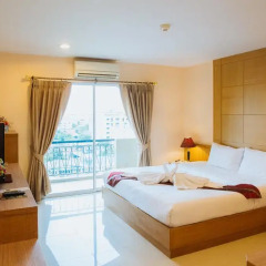 Отель MetroPoint Bangkok 4* Улучшенный номер с различными типами кроватей фото 4