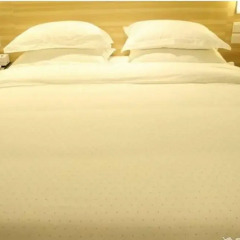 Отель City Comfort Inn Guangzhou Railway Station Sanyuanli Metro Station удобства в номере