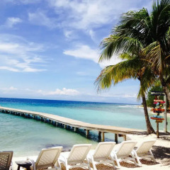Отель Coral Beach Village Resort Гондурас, Остров Утила - отзывы, цены и фото номеров - забронировать отель Coral Beach Village Resort онлайн пляж фото 2