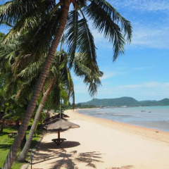 Отель Sea Village Beach Front пляж фото 2
