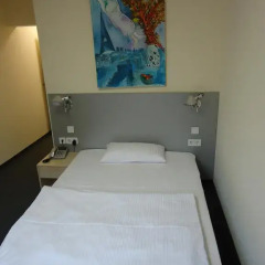 Hotel Münchner Hof 3* Стандартный номер с различными типами кроватей фото 6
