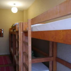 Center Stay Hostel Кровать в мужском общем номере с двухъярусной кроватью фото 4