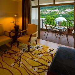 Guangzhou Phoenix City Hotel 4* Улучшенный номер с различными типами кроватей фото 2