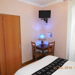 Отель Hôtel Le Petit Château удобства в номере фото 2