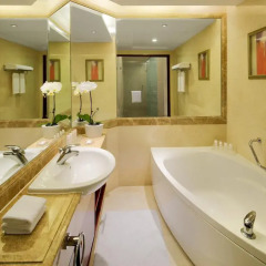 Radisson Blu Hotel Shanghai New World 5* Люкс повышенной комфортности с различными типами кроватей фото 4