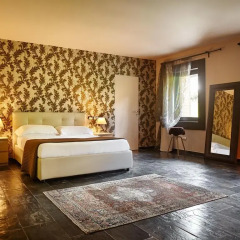 Отель MAANJA Lake Front Suite and Restaurant Полулюкс фото 2