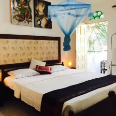 Отель Holiday Nest Bed and Breakfast комната для гостей фото 4