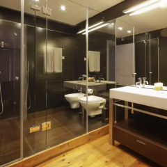 Отель Lisbon Inside Connect - Bairro Alto Apartments Португалия, Лиссабон - отзывы, цены и фото номеров - забронировать отель Lisbon Inside Connect - Bairro Alto Apartments онлайн ванная