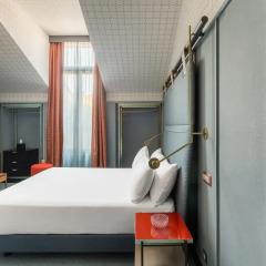 Отель Room Mate Giulia Стандартный номер с различными типами кроватей фото 8