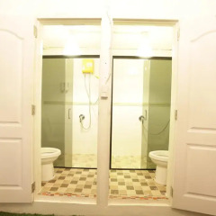Tiger Lily Hostel Кровать в общем номере фото 4
