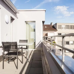 Апартаменты EMA House Serviced Apartments Seefeld балкон