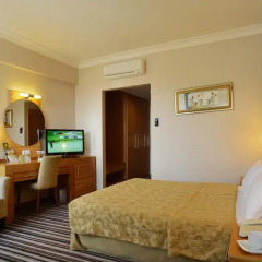 Grand Cettia Hotel 4* Стандартный номер с различными типами кроватей фото 4