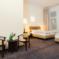 Upper Room Hotel Kurfürstendamm 3* Стандартный номер с 2 отдельными кроватями фото 5