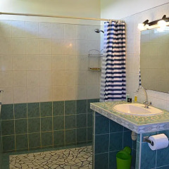 Отель Faré Mokalei by Tahiti Homes ванная