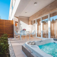 Апартаменты Suncity Apartment бассейн