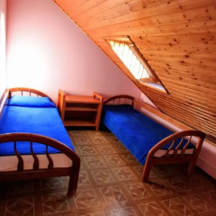 Гостиница Бриз 3* Стандартный семейный номер с двуспальной кроватью фото 3