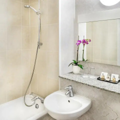 Copthorne Tara Hotel London Kensington 4* Улучшенный номер с различными типами кроватей фото 11