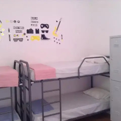 The Swallow Hostel Кровать в общем номере с двухъярусной кроватью фото 14