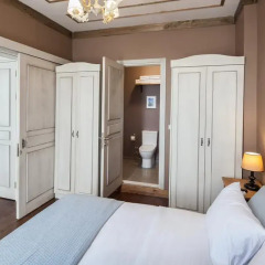 Отель Loka Suites 3* Люкс повышенной комфортности с различными типами кроватей