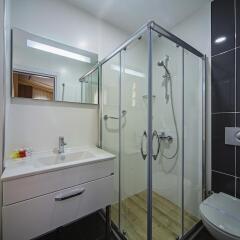 Hippodrome Hotel 3* Улучшенный номер с двуспальной кроватью фото 3