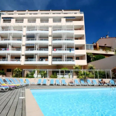 Отель Odalys - Appart'Hotel Les Félibriges Франция, Канны - отзывы, цены и фото номеров - забронировать отель Odalys - Appart'Hotel Les Félibriges онлайн бассейн фото 3