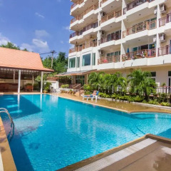 Апартаменты Emerald Palace - Serviced Apartment Паттайя бассейн фото 3
