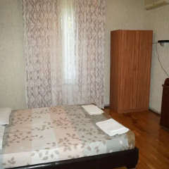 Гостиница Holiday Home On Kuybysheva Коттедж с различными типами кроватей фото 16