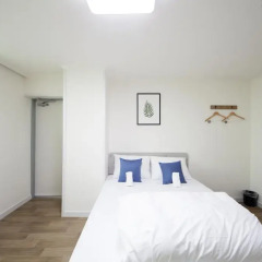 Отель K-GUESTHOUSE Dongdaemun 4 2* Стандартный номер с двуспальной кроватью фото 3