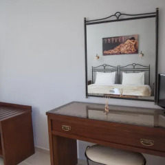Апартаменты Brentanos Apartments ~ A ~ View of Paradise Студия с различными типами кроватей фото 10