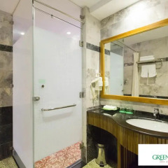 Отель Green Heaven Hoi An Resort and Spa 4* Улучшенный номер с различными типами кроватей фото 3