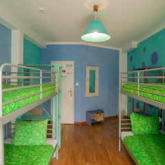 Отель Ericeira Surf Camp 2* Кровать в общем номере двухъярусные кровати фото 7