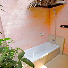 Отель Sunset Village Beach Resort ванная фото 2
