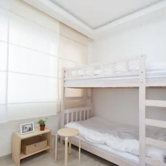 Отель Issue Seoul Guesthouse 2* Стандартный номер с 2 отдельными кроватями (общая ванная комната) фото 4