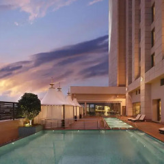 Отель Hilton Jaipur бассейн фото 3